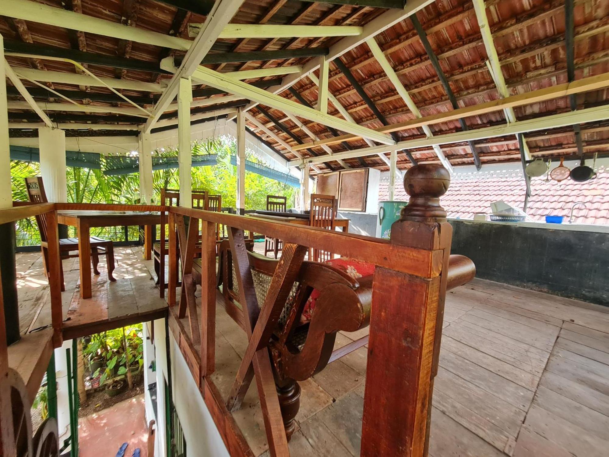 Hill Side Kings Villa Хикадува Екстериор снимка