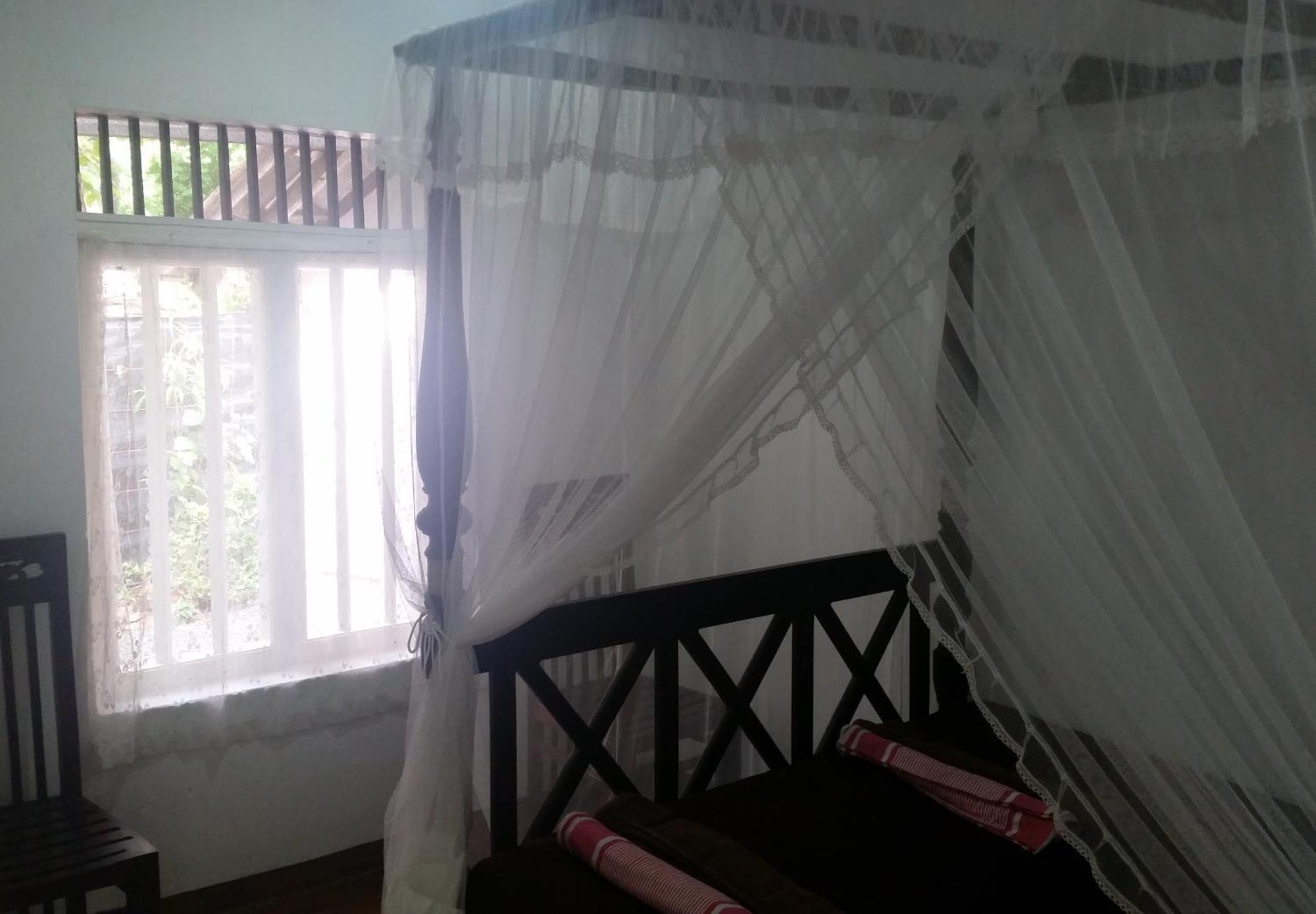 Hill Side Kings Villa Хикадува Стая снимка