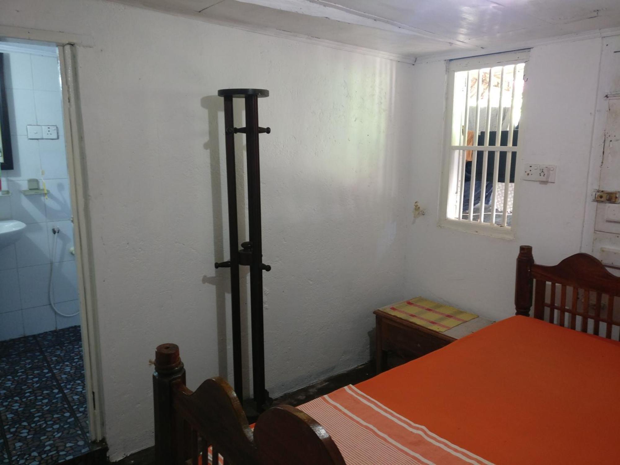Hill Side Kings Villa Хикадува Екстериор снимка